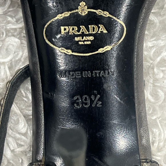 Prada Grey Metallic Studded Leather T Strap Sandals Size 39.5 - Picture 8 of 12